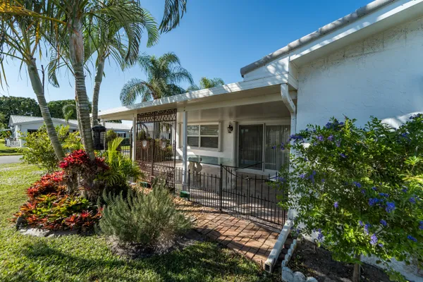 $375,000 | 1708 Southwest 21st Street, Boynton Beach, FL 33426