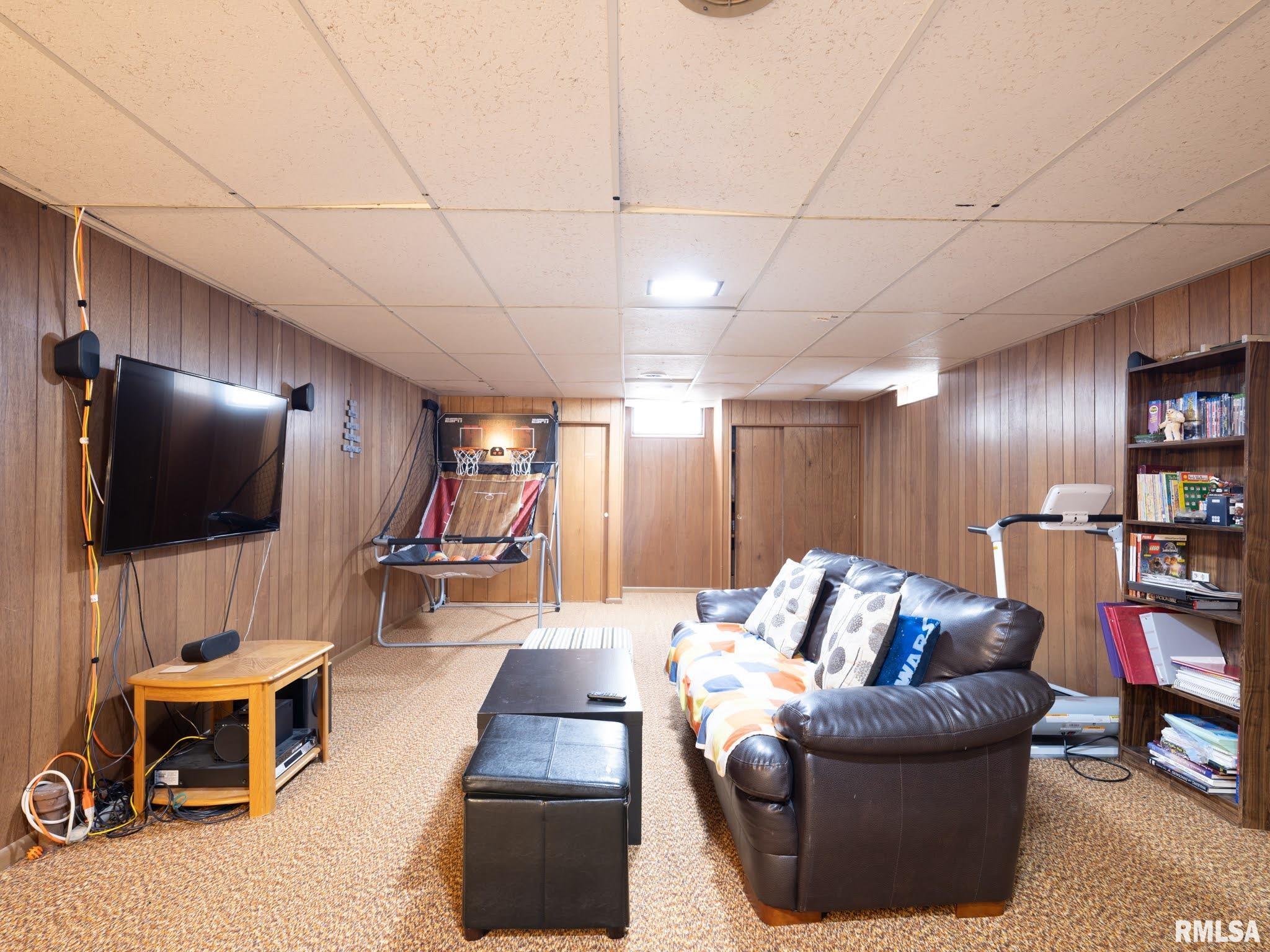 224 Brookview Road East Peoria, IL 61611 - Photo 34 of 60 Gallery Image 34