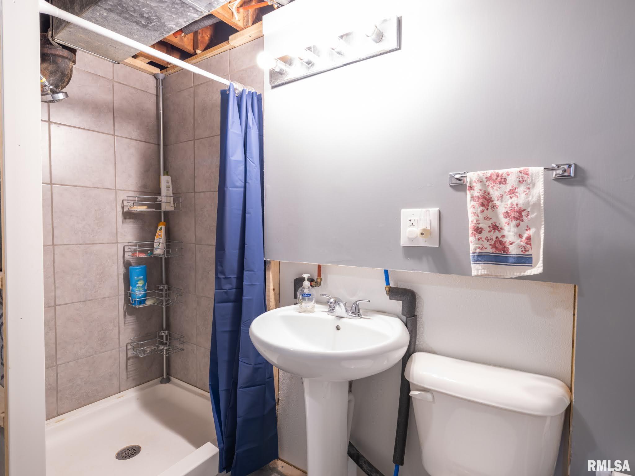 224 Brookview Road East Peoria, IL 61611 - Photo 40 of 60 Gallery Image 40