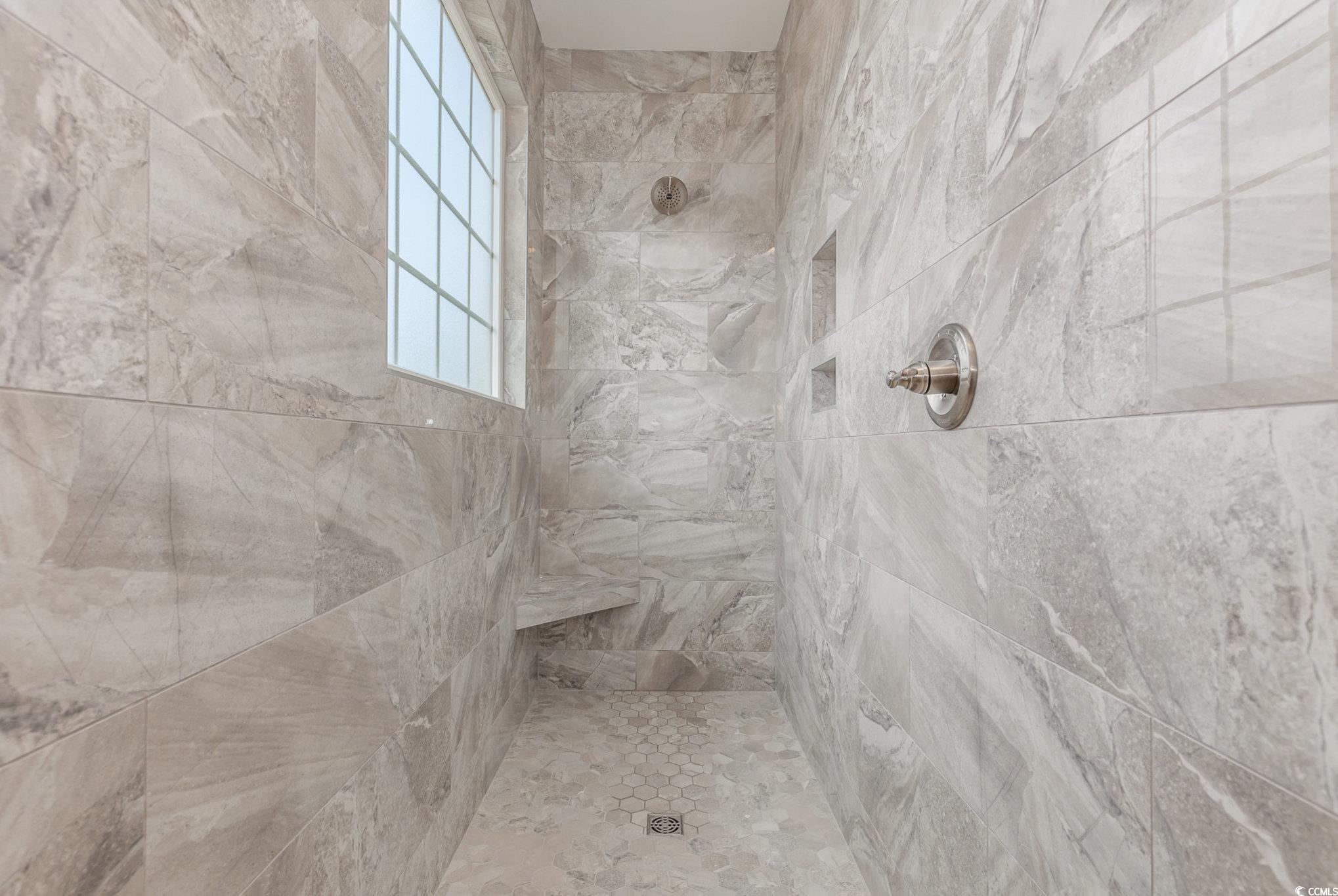 2104 Highway 9 Business Loris, SC 29569 - Photo 17 of 20 Bathroom featuring a tile shower