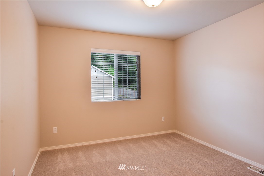 24024 41st Avenue Southeast Bothell, WA 98021 - Photo 13 of 21