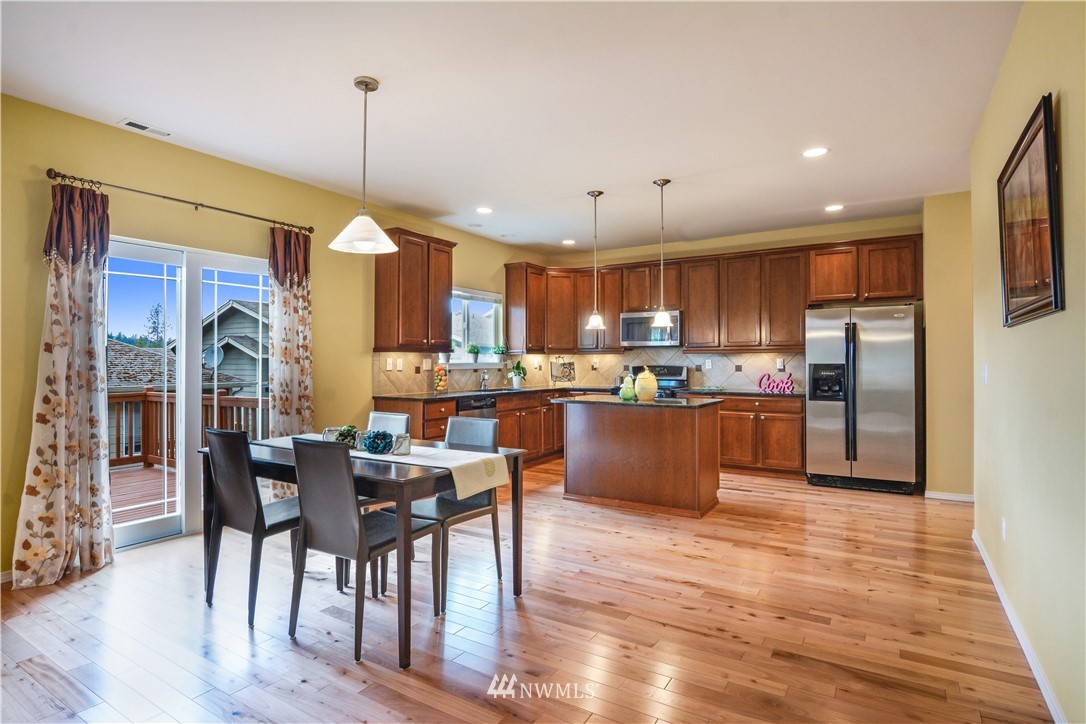 24024 41st Avenue Southeast Bothell, WA 98021 - Photo 4 of 21