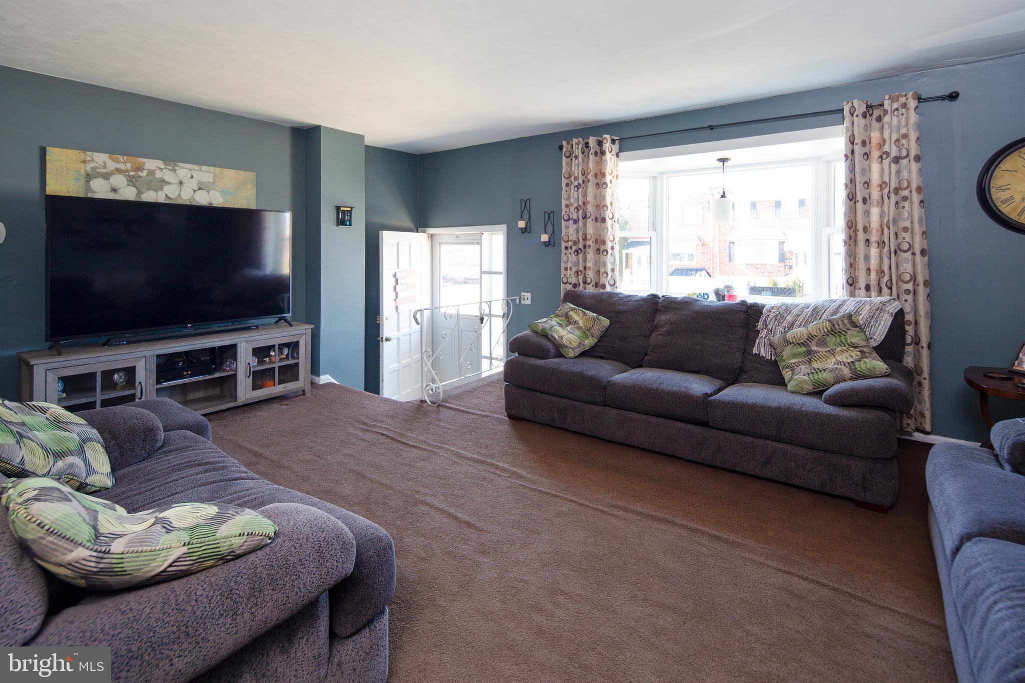 12605 Chilton Road Philadelphia, PA 19154 - Photo 4 of 13
