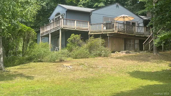 $724,900 | 6 Tennis Court Road, Mahopac, NY 10541