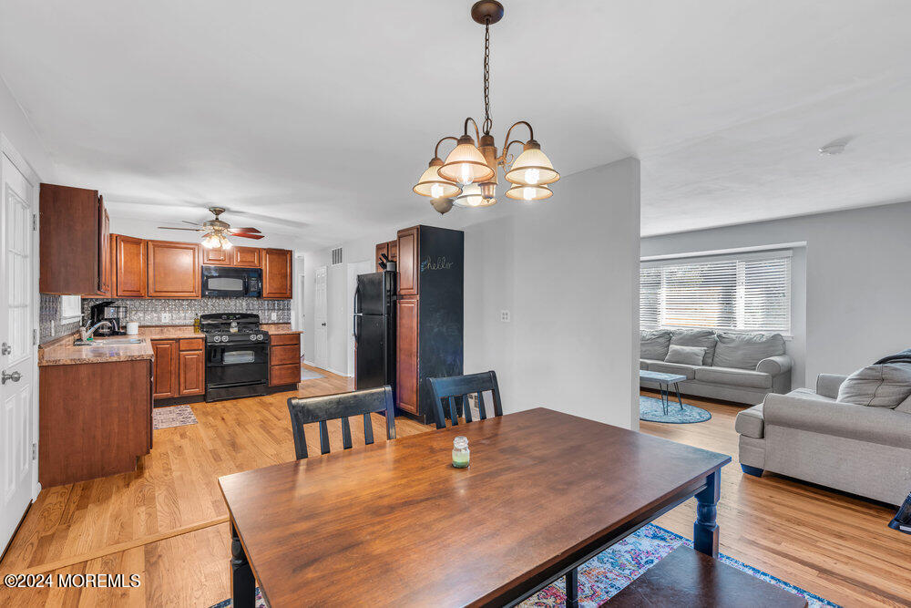 627 Marion Road Neptune Township, NJ 07753 - Photo 4 of 17 dsc07943_596