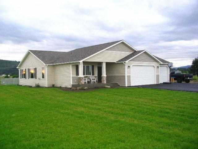 6409 North Vincent Road Newman Lake, WA 99025 - Photo 1 of 9 Gallery Image 1