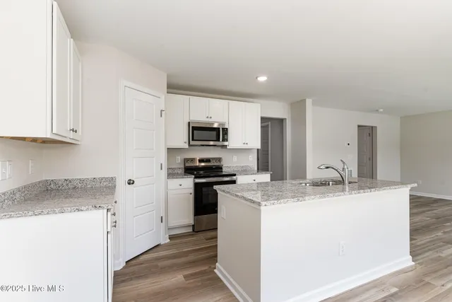 $299,706 | 9 West Emily Gardens Drive, Selma, NC 27576