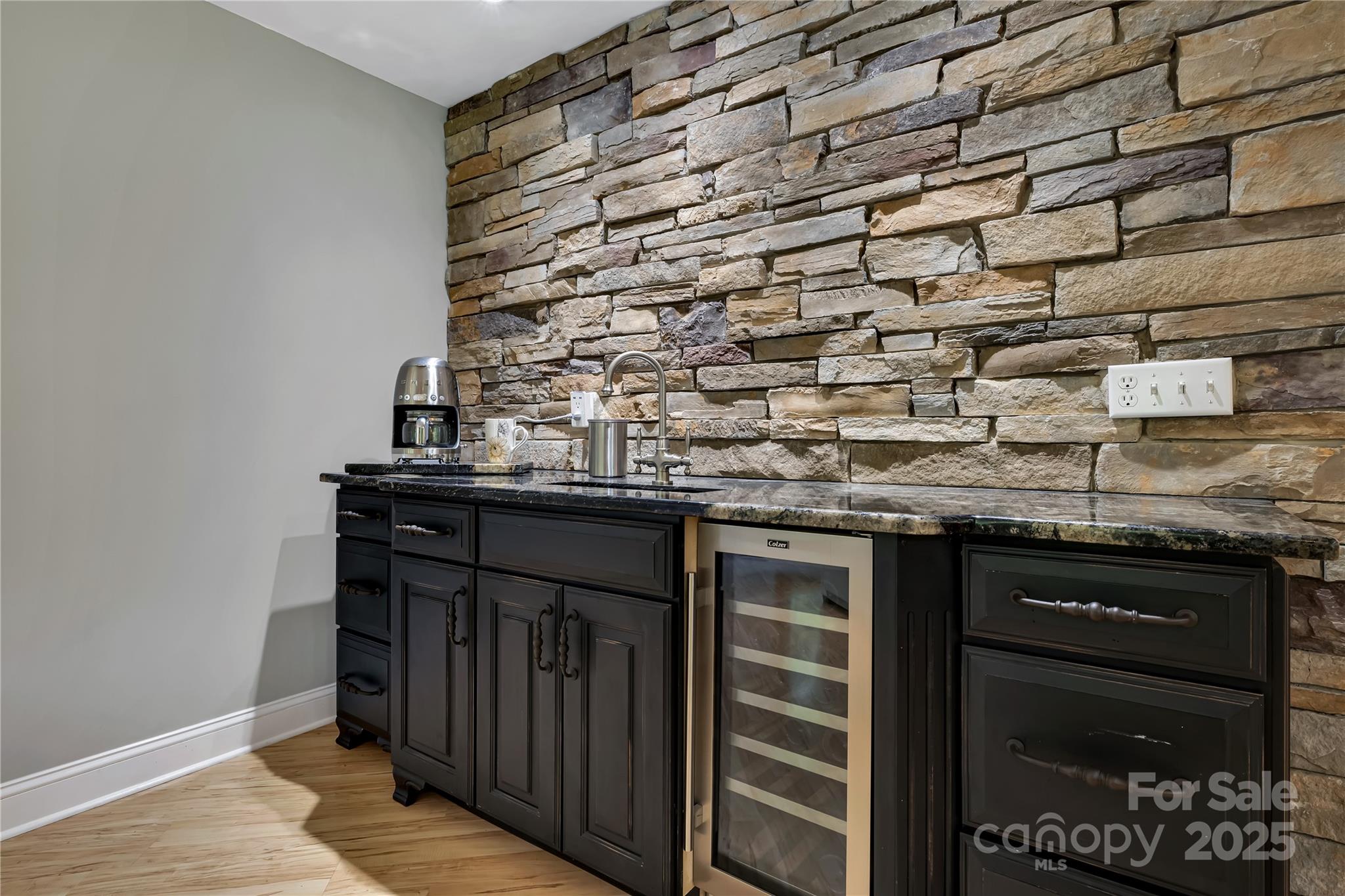 16 Due West Road Hendersonville, NC 28792 - Photo 7 of 25 Gallery Image 7