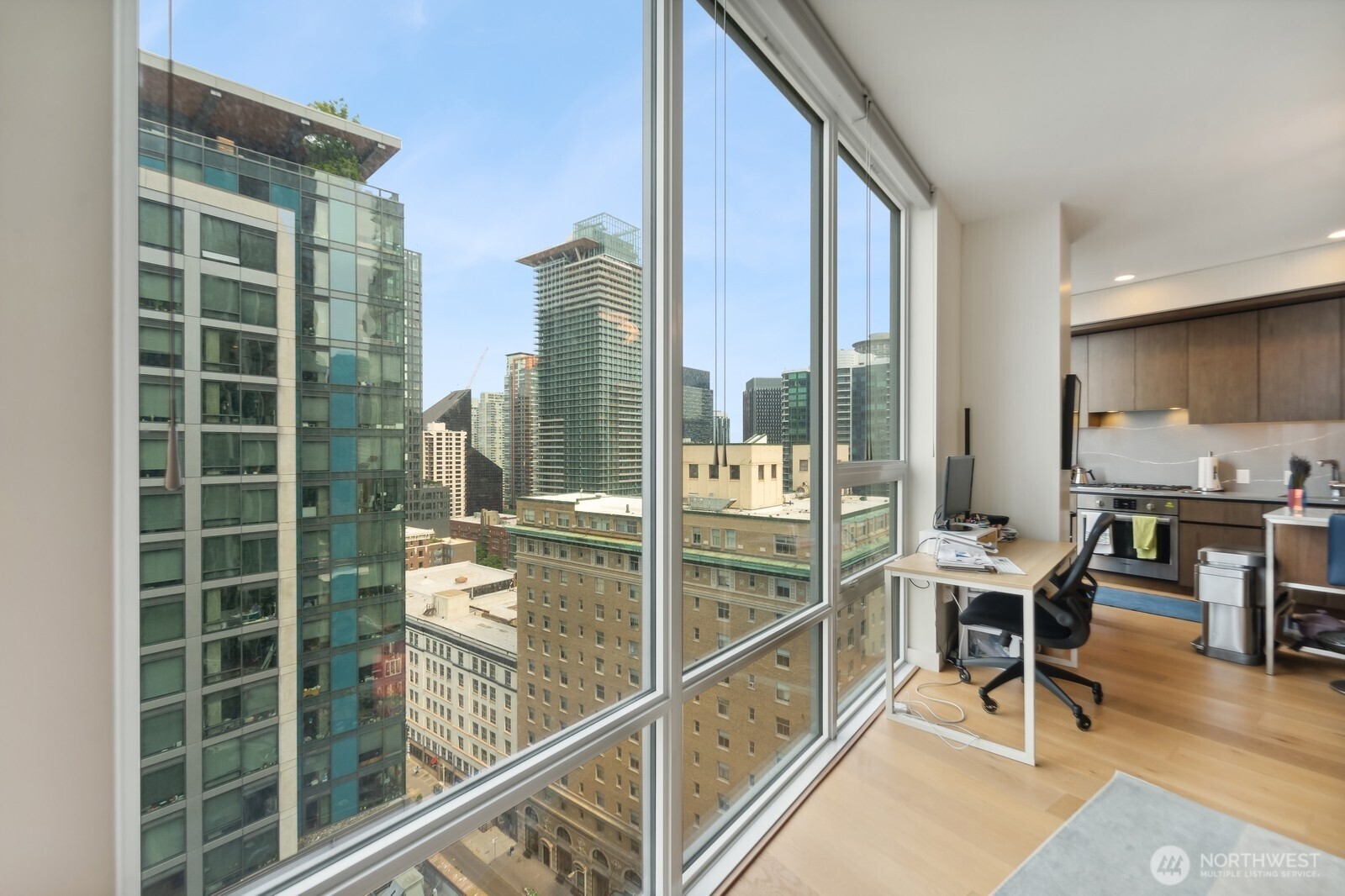 121 Stewart Street, Unit 1908 Seattle, WA 98101 - Photo 10 of 34 Gallery Image 10