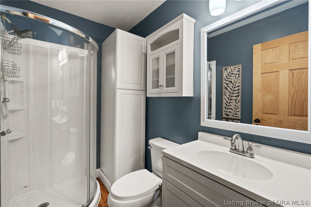 1420 West Kent Sr 256 Austin, IN 47102 - Photo 62 of 71 Apartment bath