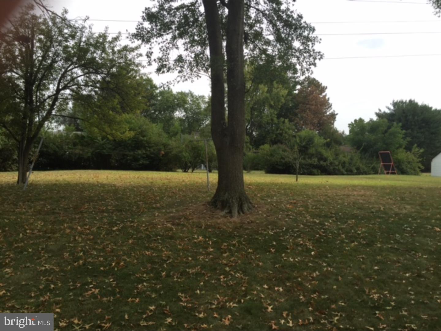 810 Hilltop Road Cinnaminson, NJ 08077 - Photo 11 of 13 View in Back