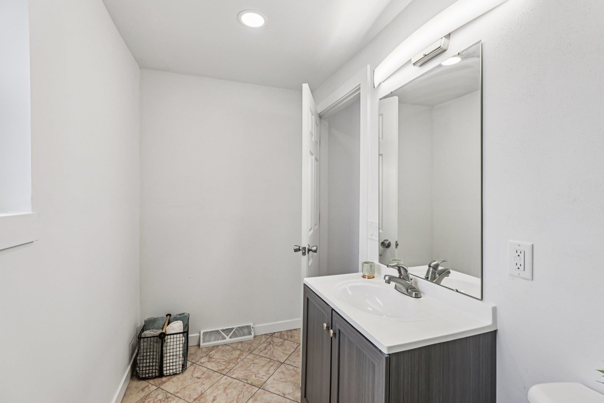 114 Keane Street Ridgeway, WI 53582 - Photo 12 of 33