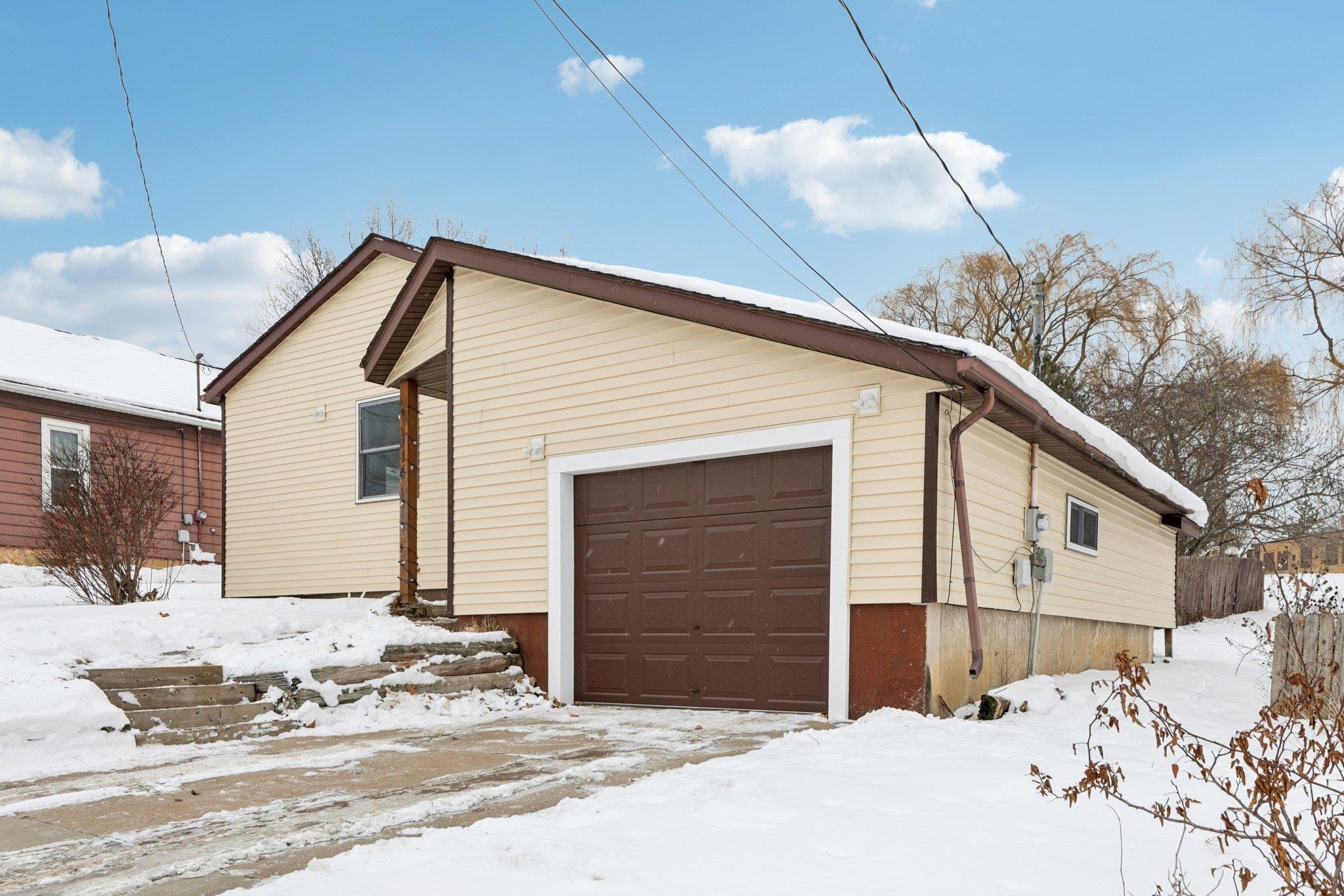 114 Keane Street Ridgeway, WI 53582 - Photo 2 of 33