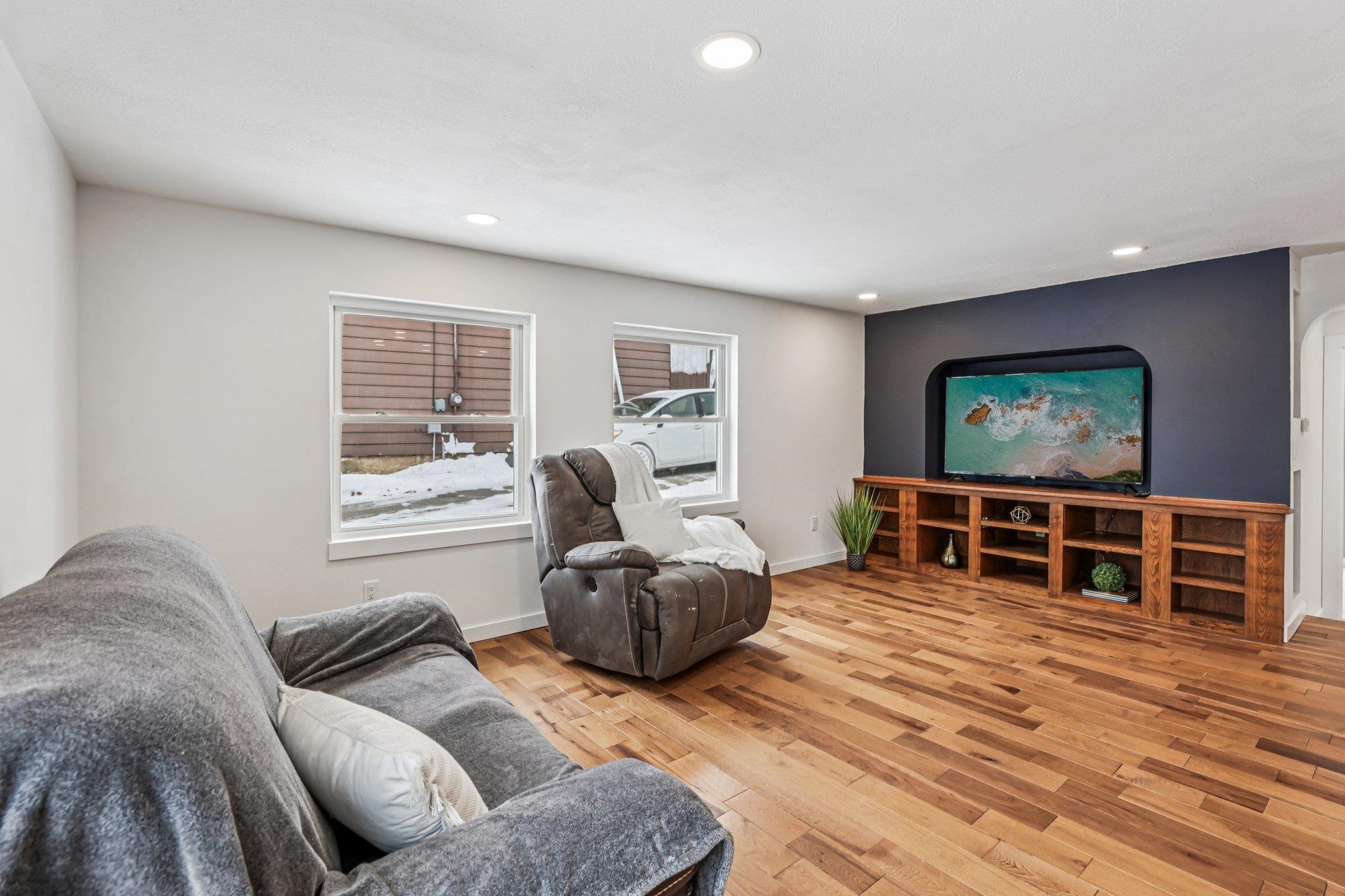 114 Keane Street Ridgeway, WI 53582 - Photo 5 of 33