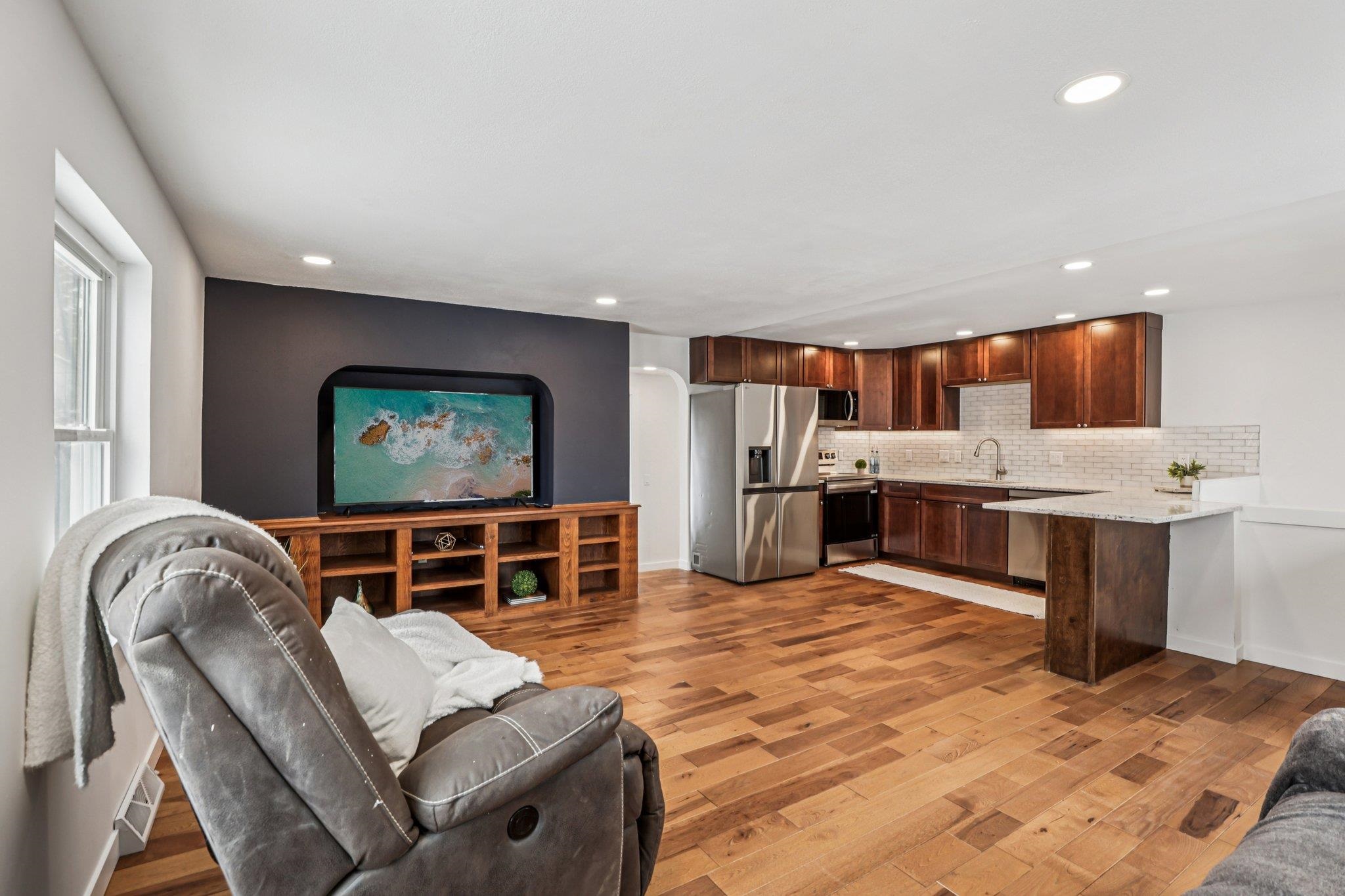 114 Keane Street Ridgeway, WI 53582 - Photo 7 of 33