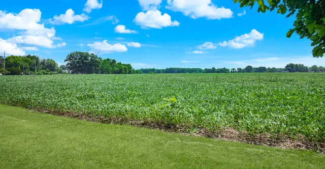 $1,925,000 | 4478 Highway 139, St. Joseph, MI 49085