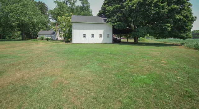 $1,925,000 | 4478 Highway 139, St. Joseph, MI 49085