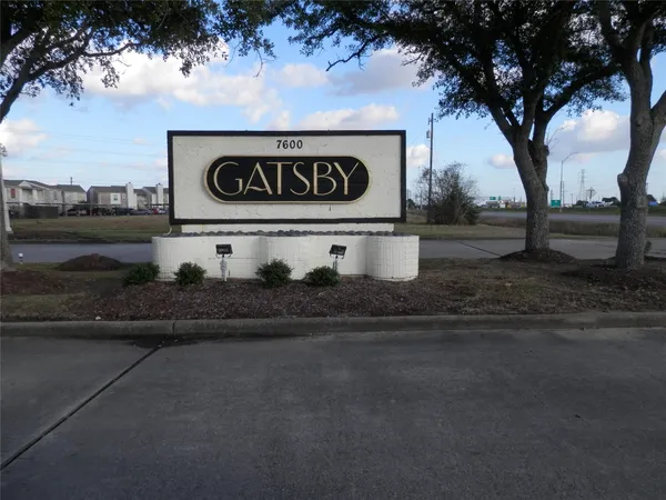 $84,000 | 7600 Emmett F Lowry Expressway, Unit 605, Texas City, TX 77591