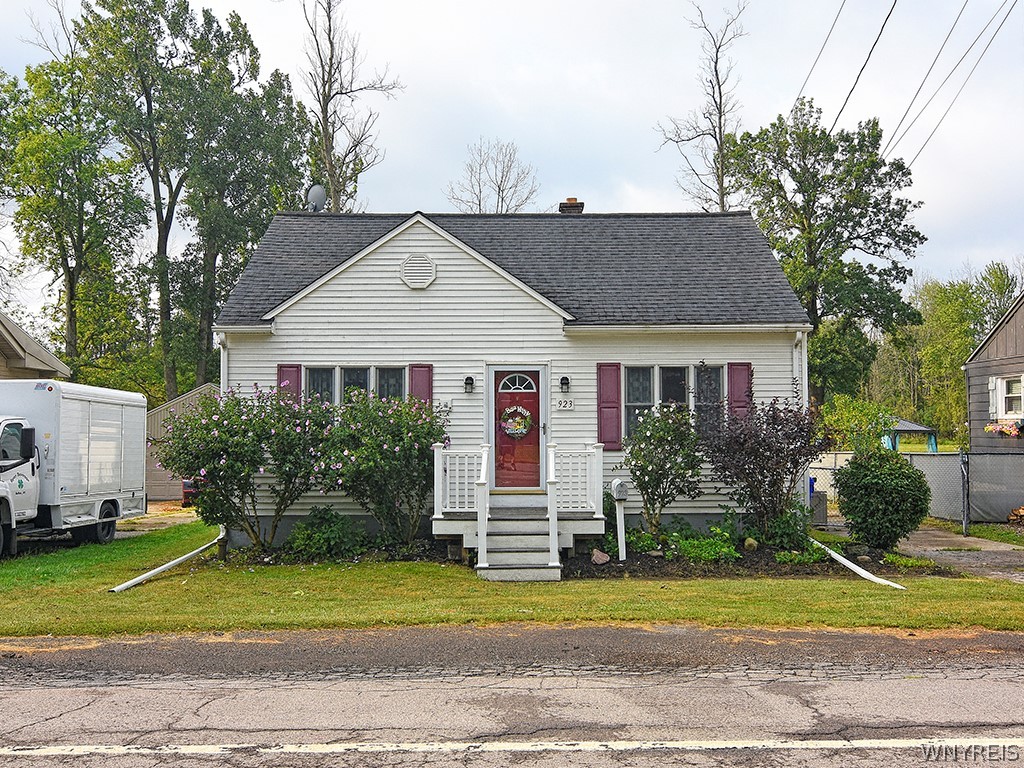 923 Center Road West Seneca, NY 14224 - Photo 1 of 1 Welcome Home