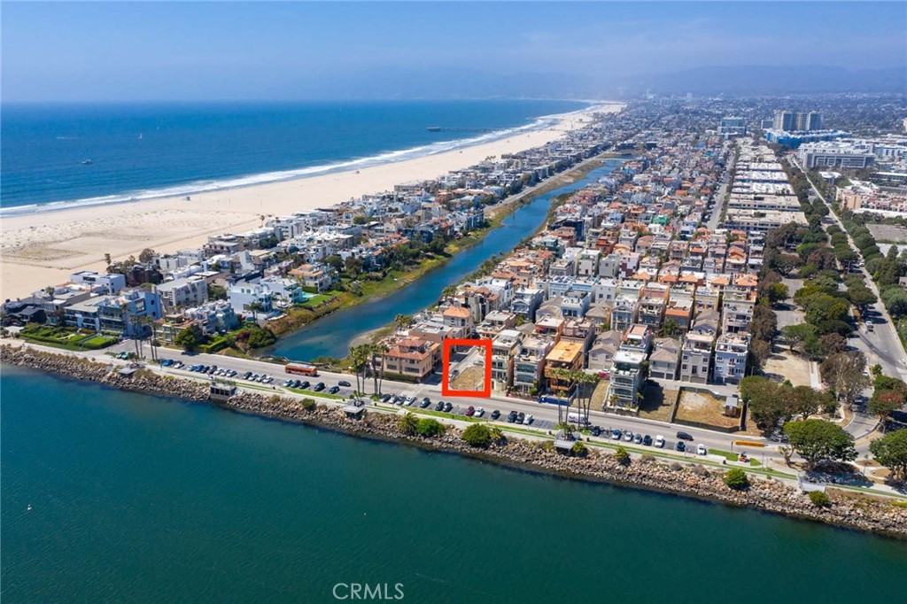 115 Via Marina Marina del Rey, CA 90292 - Photo 4 of 14 a view of a city with ocean view