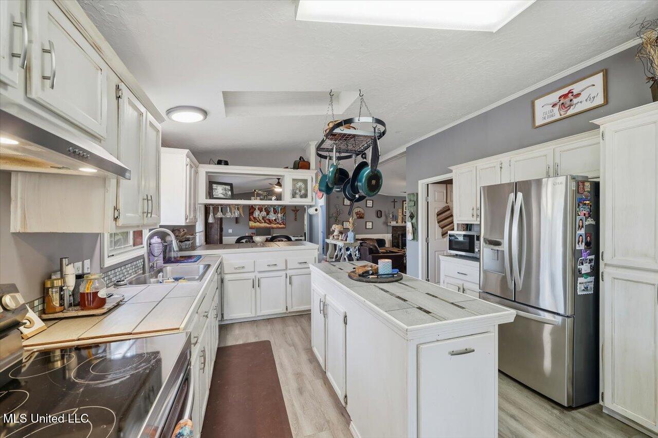 138 Collier Lane Florence, MS 39073 - Photo 12 of 36 09-138 Collier Ln _ Home Tours MS