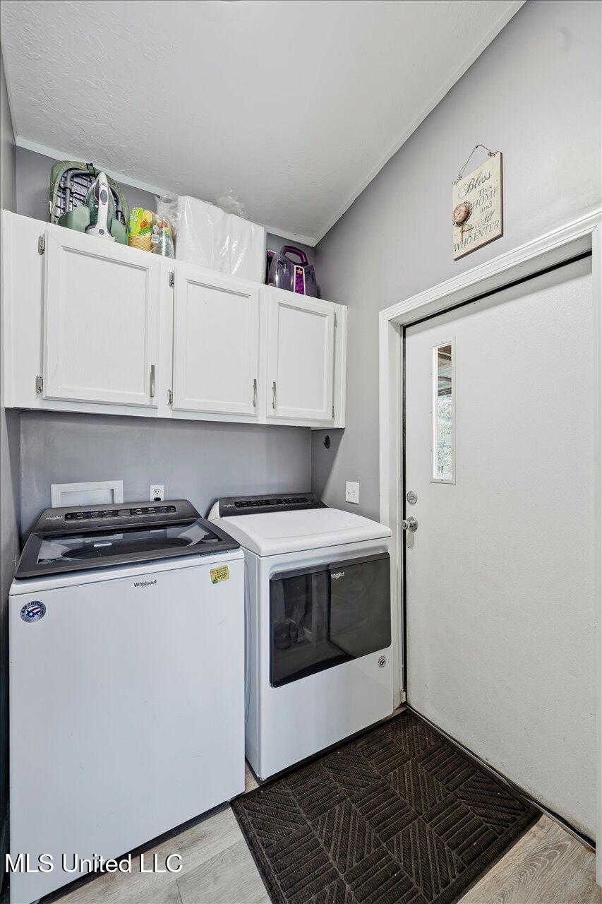 138 Collier Lane Florence, MS 39073 - Photo 18 of 36 15-138 Collier Ln _ Home Tours MS