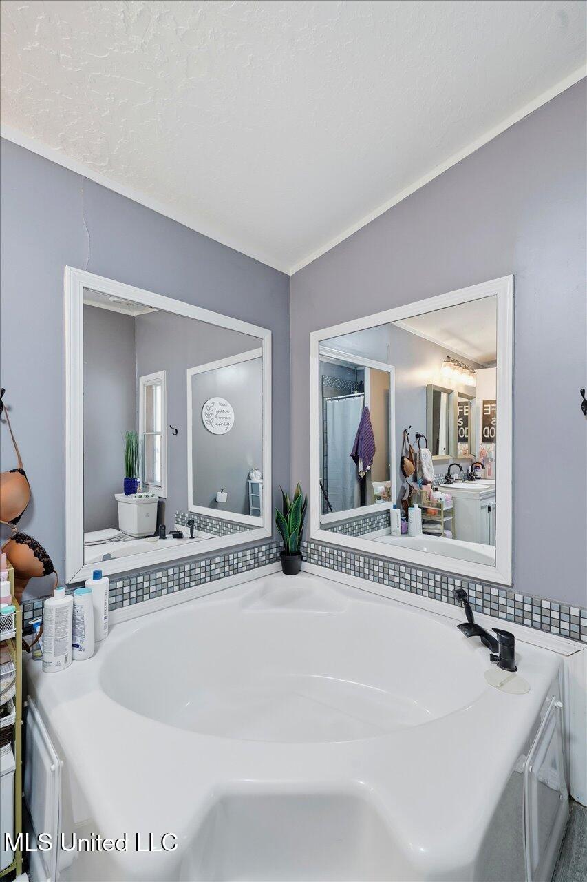 138 Collier Lane Florence, MS 39073 - Photo 22 of 36 21-138 Collier Ln _ Home Tours MS