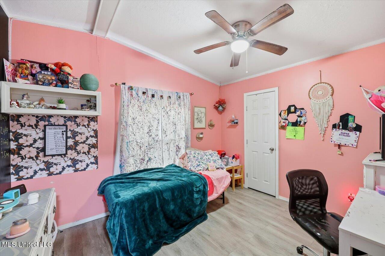 138 Collier Lane Florence, MS 39073 - Photo 27 of 36 26-138 Collier Ln _ Home Tours MS