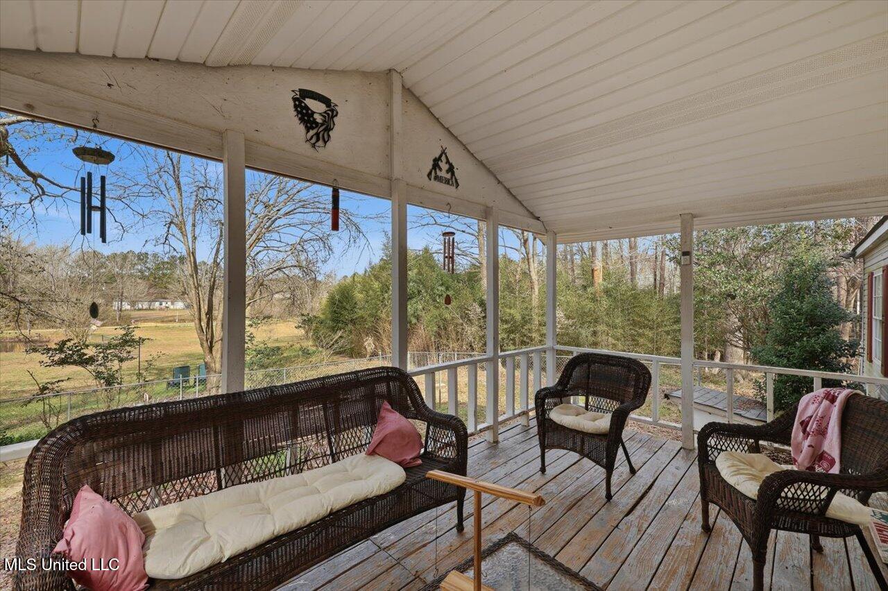 138 Collier Lane Florence, MS 39073 - Photo 29 of 36 36-138 Collier Ln _ Home Tours MS