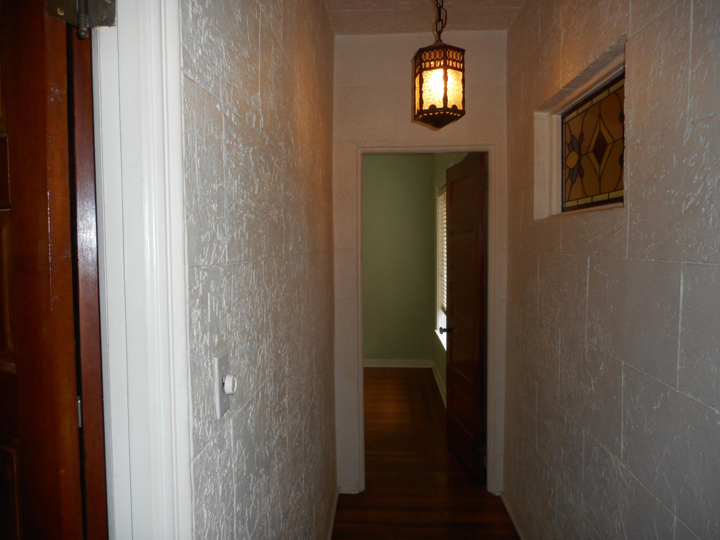 709 Avon Road West Palm Beach, FL 33401 - Photo 13 of 27 Hall