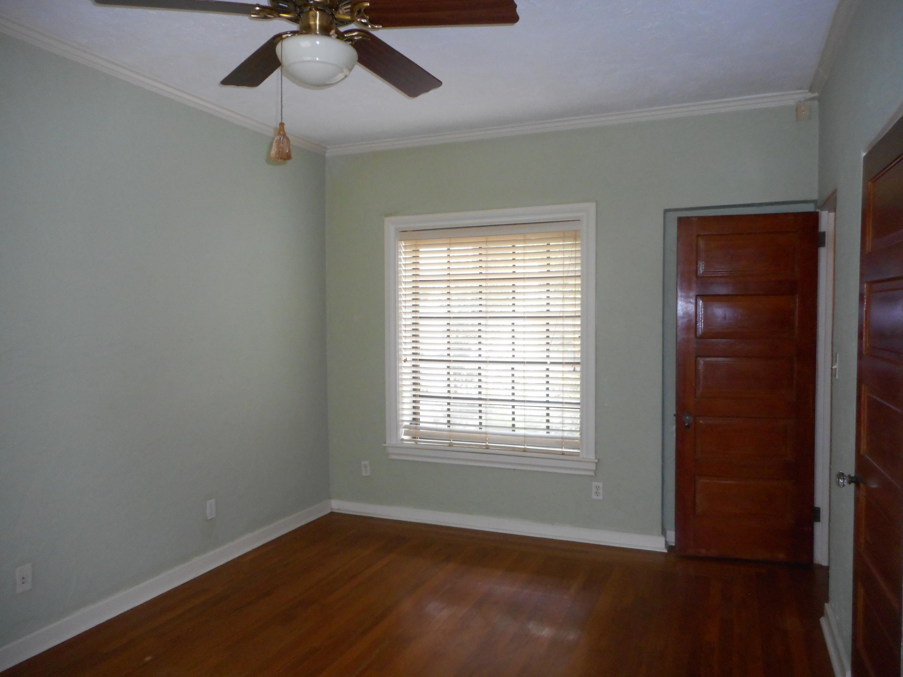 709 Avon Road West Palm Beach, FL 33401 - Photo 23 of 27 Guest Bedroom