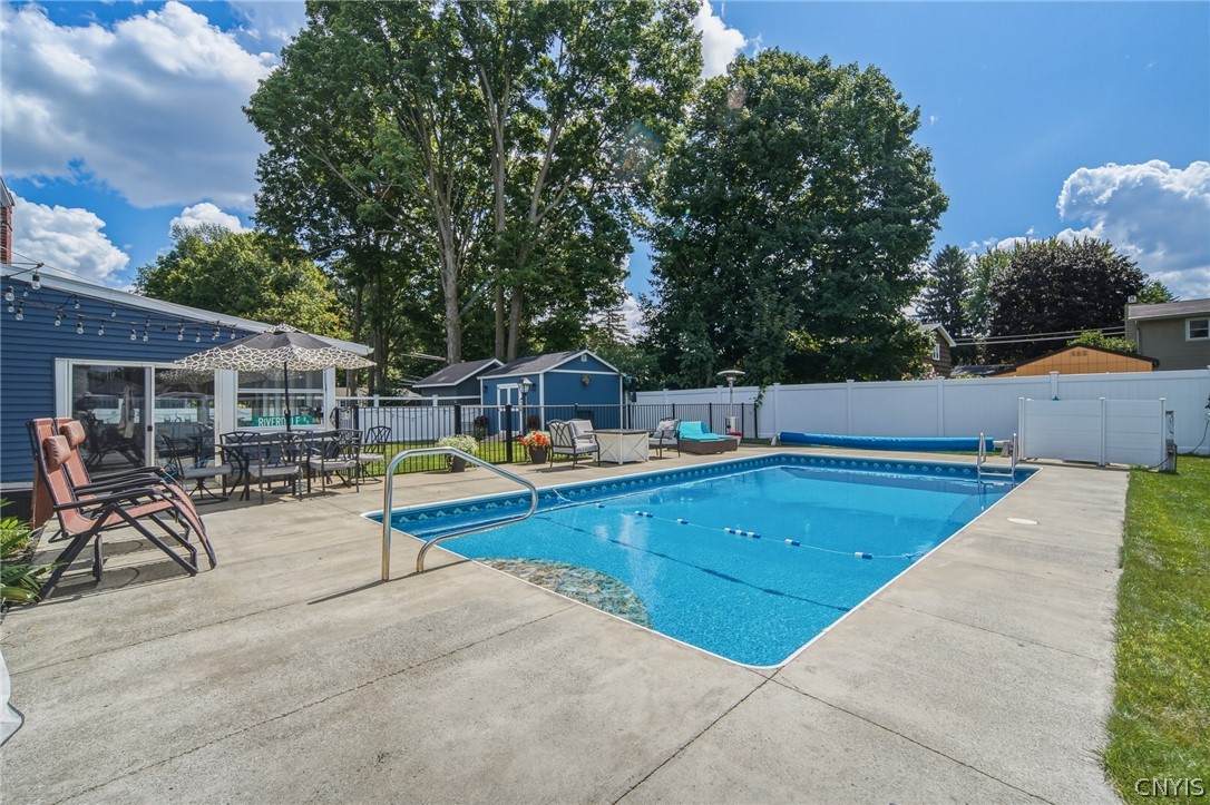 203 Riverdale Road Clay, NY 13090 - Photo 18 of 48 Gallery Image 18