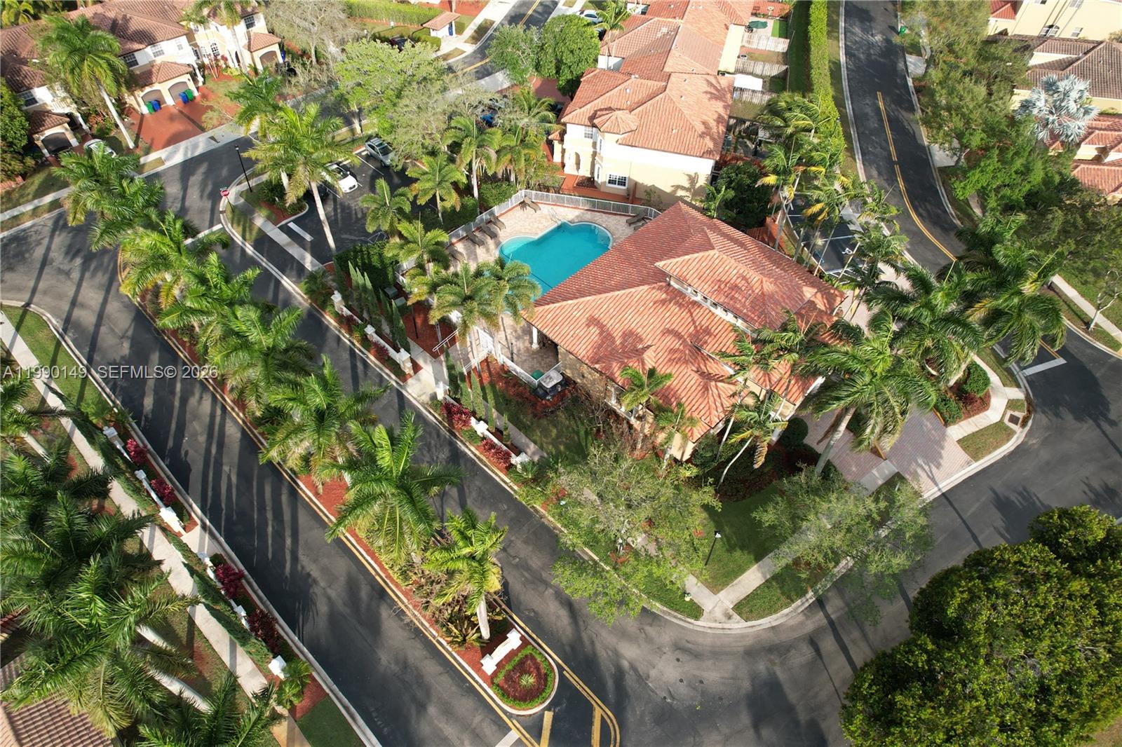 4964 Southwest 128th Avenue Miramar, FL 33027 - Photo 27 of 31 Community Pool