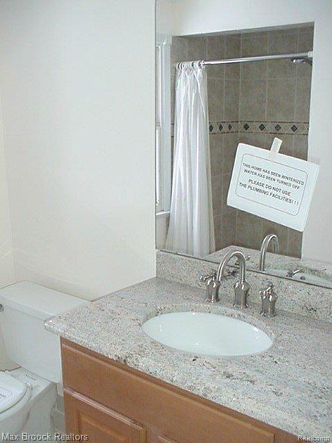 980 Sandhurst Road Bloomfield Hills, MI 48302 - Photo 16 of 18 Bath