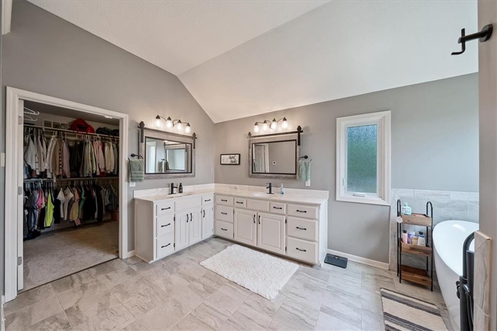 17715 Elm Grove Road Platte City, MO 64079 - Photo 24 of 47