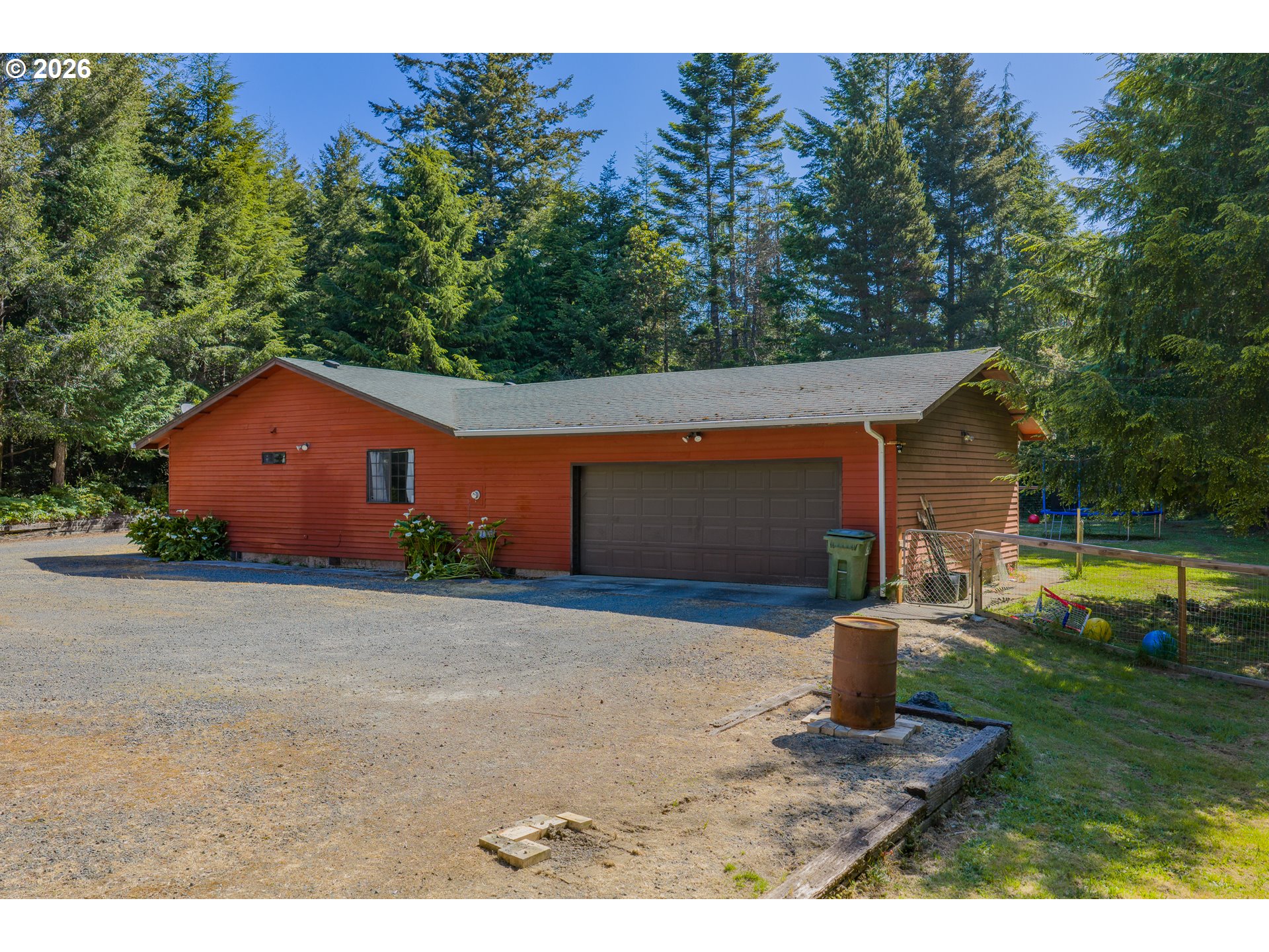 88848 Sunny Loop Lane Bandon, OR 97411 - Photo 4 of 45