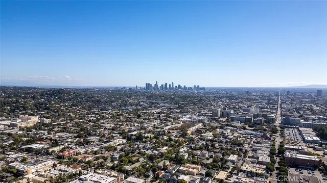 $2,075,000 | 2000 North New Hampshire Avenue, Los Feliz, CA 90027