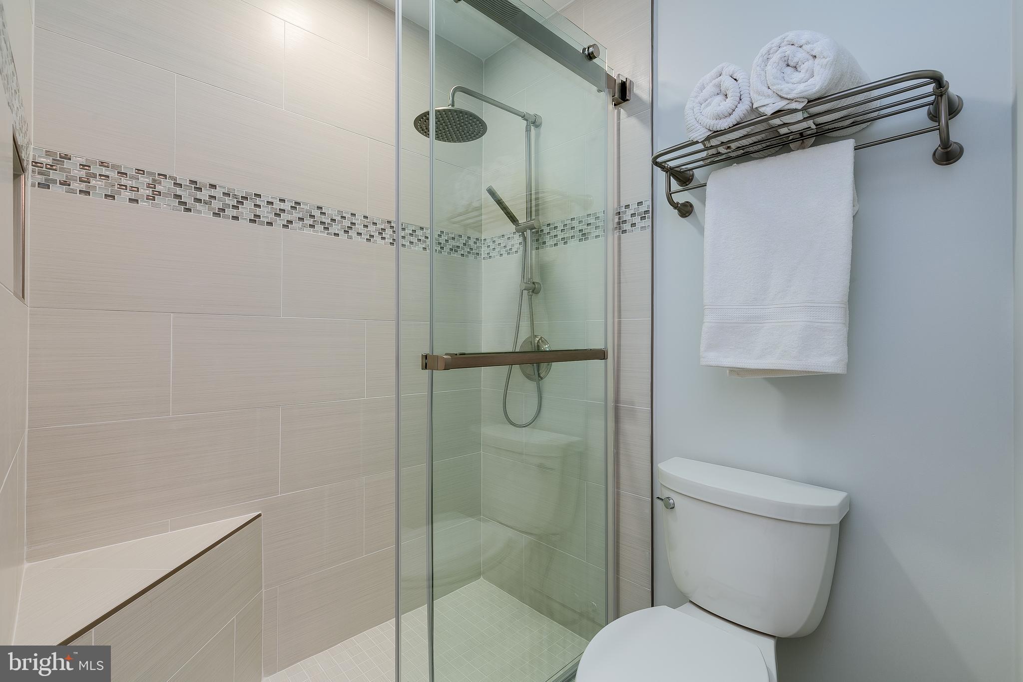 1589 Inlet Court Reston, VA 20190 - Photo 17 of 36 Beautifully tiled and glassed shower