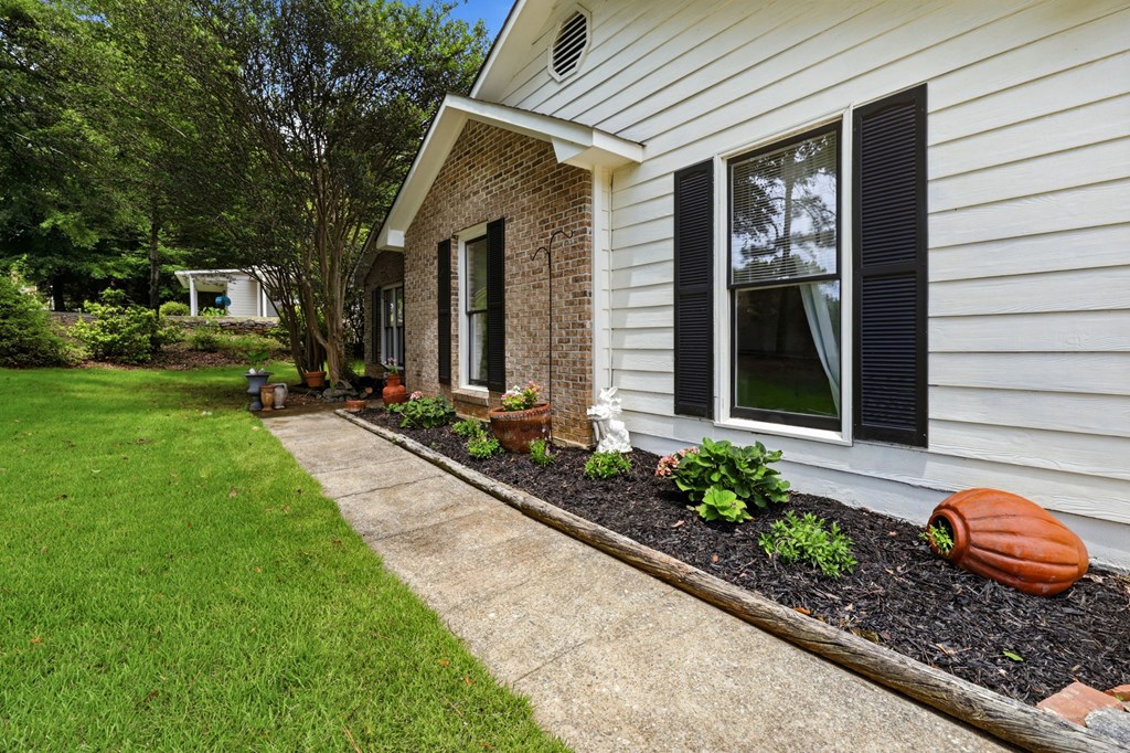 7890 Lloyd Road Columbus, GA 31909 - Photo 5 of 39