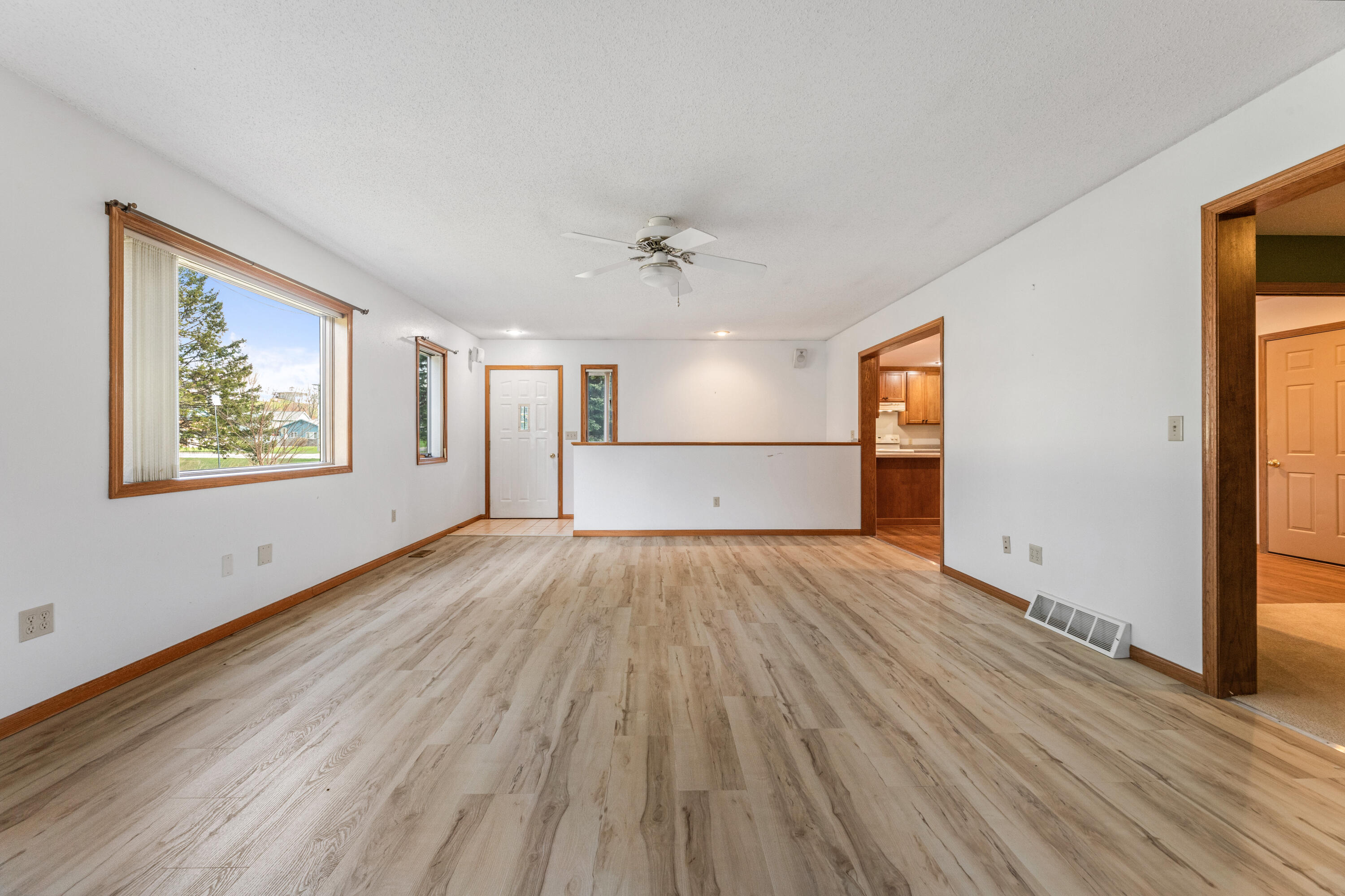 510 McIntosh Road La Crescent, MN 55947 - Photo 8 of 30 510 McIntosh Rd. LaCrescent, MN (8)