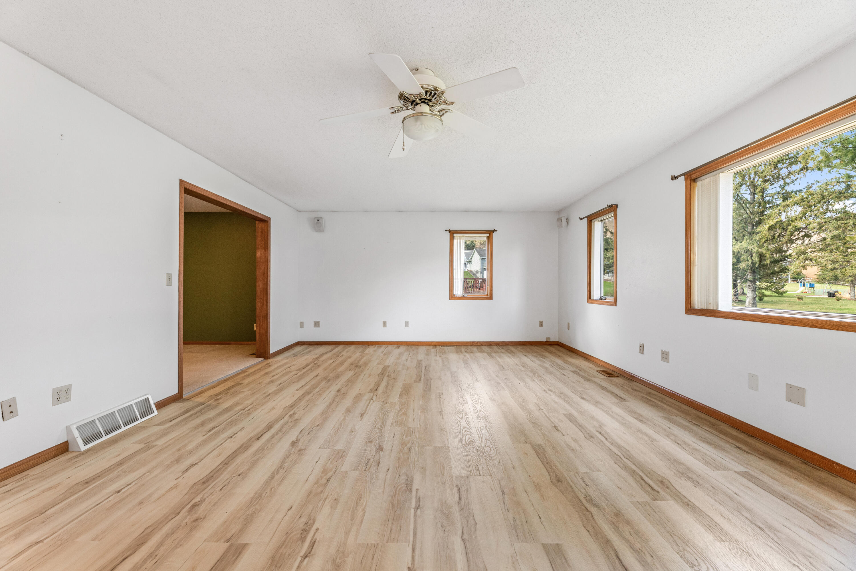 510 McIntosh Road La Crescent, MN 55947 - Photo 9 of 30 510 McIntosh Rd. LaCrescent, MN (9)