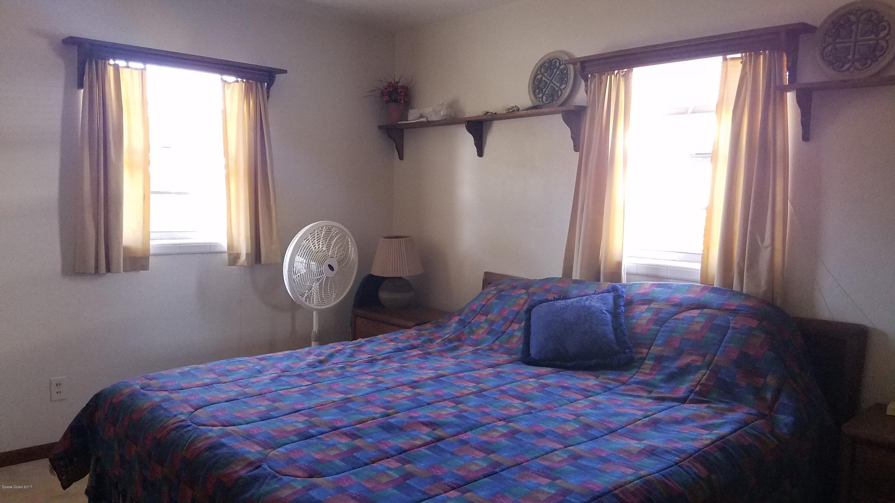 1882 Croton Road Melbourne, FL 32935 - Photo 19 of 37 mb