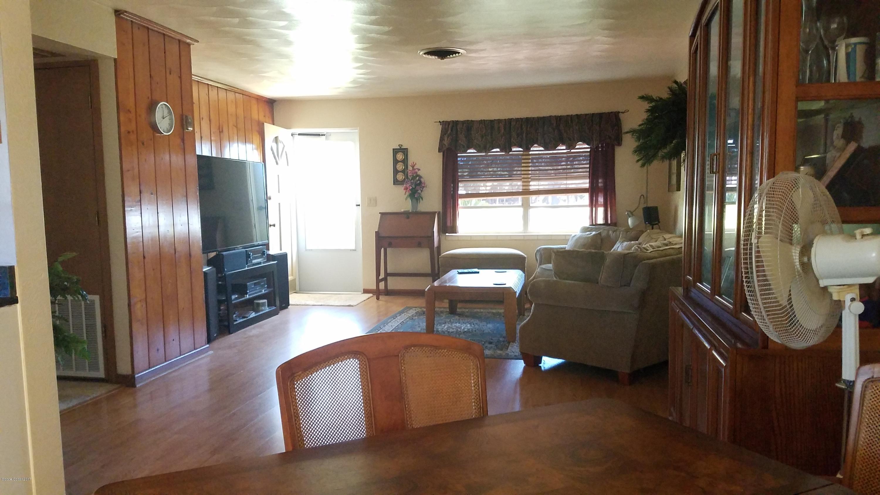 1882 Croton Road Melbourne, FL 32935 - Photo 6 of 37 lr4