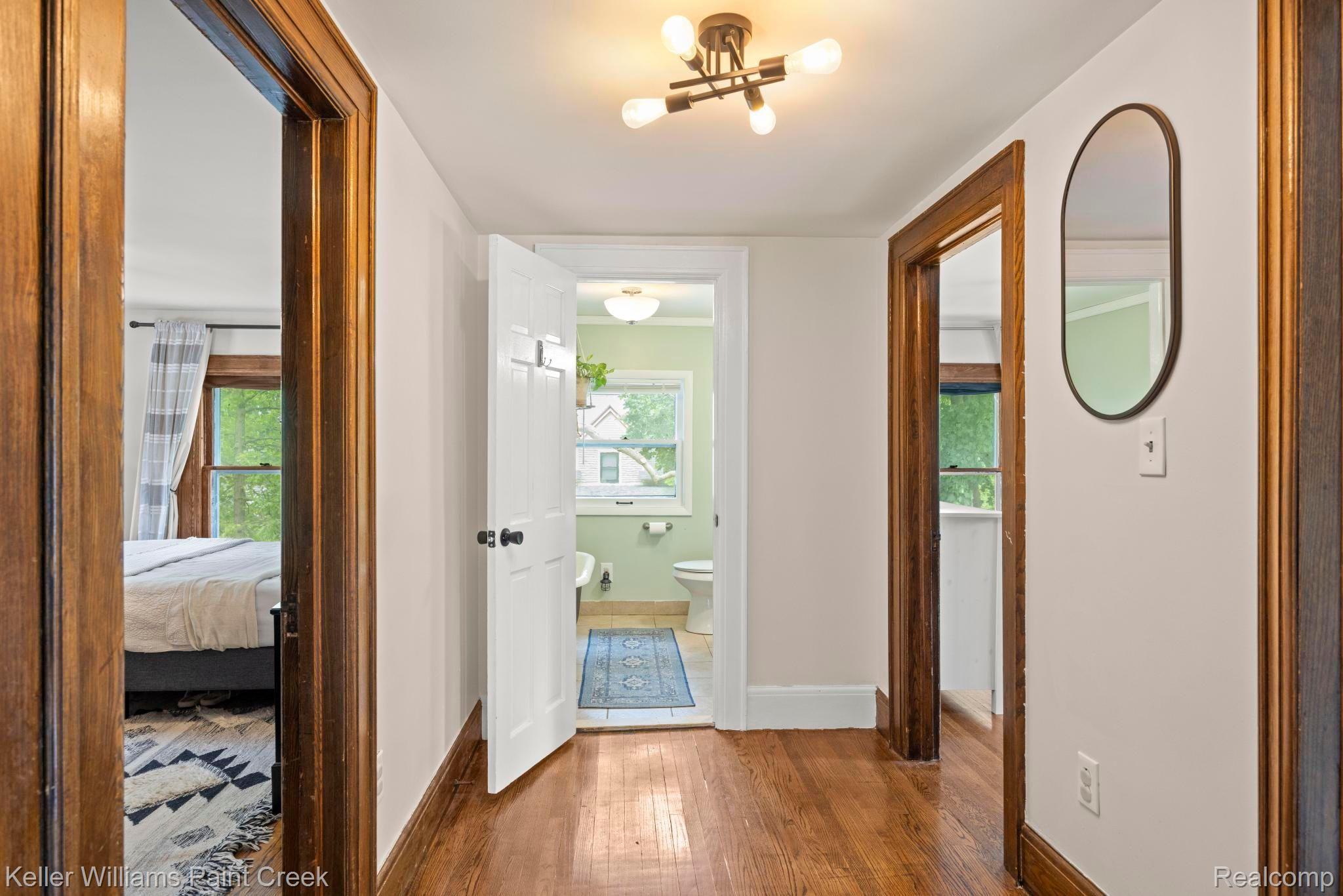 167 West Washington Street Romeo, MI 48065 - Photo 34 of 45 Second Floor Hallway