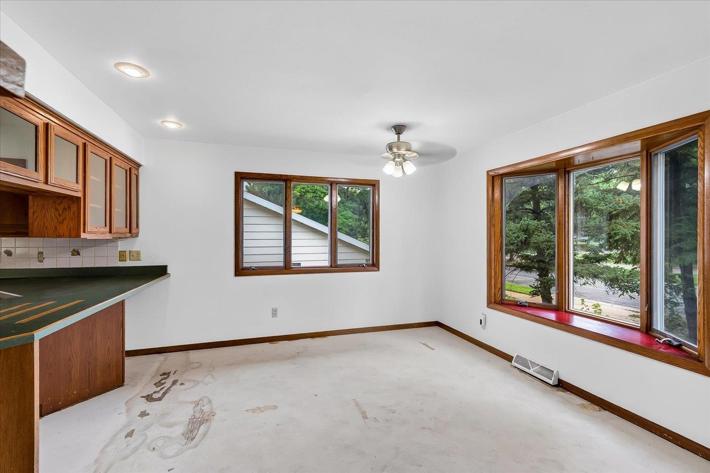 5010 Raymond Road Madison, WI 53711 - Photo 17 of 47 Gallery Image 17