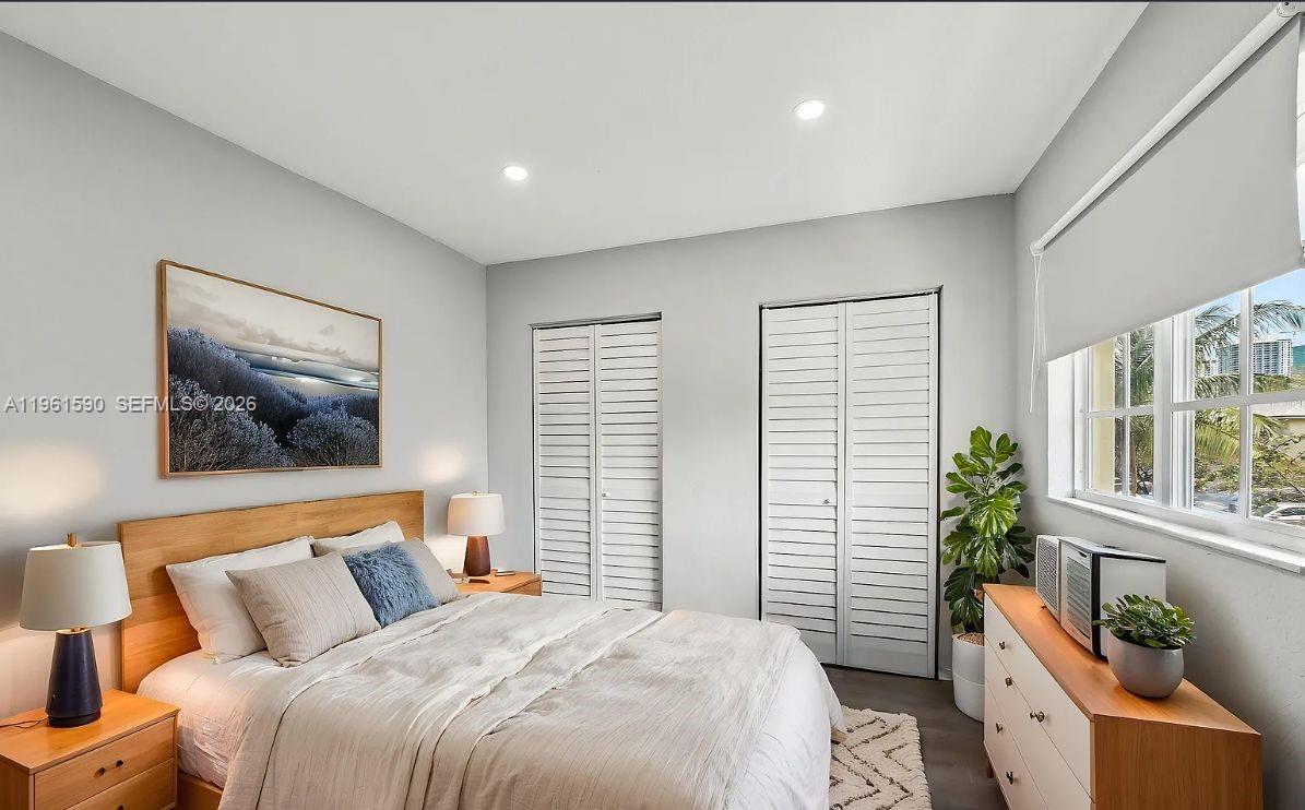 380 Northwest 20th Street, Unit 8 Miami, FL 33136 - Photo 5 of 21