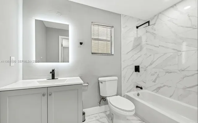 $3,200 | 380 Northwest 20th Street, Unit 8, Miami, FL 33136