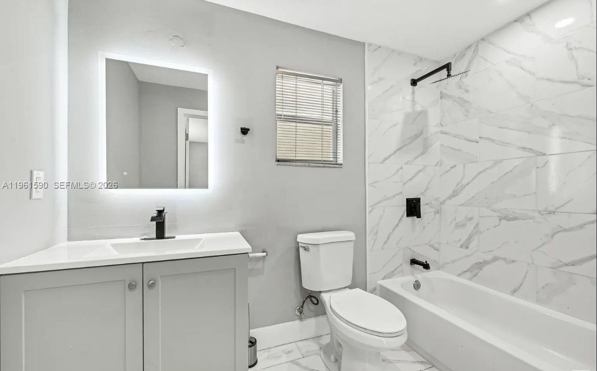 380 Northwest 20th Street, Unit 8 Miami, FL 33136 - Photo 9 of 21