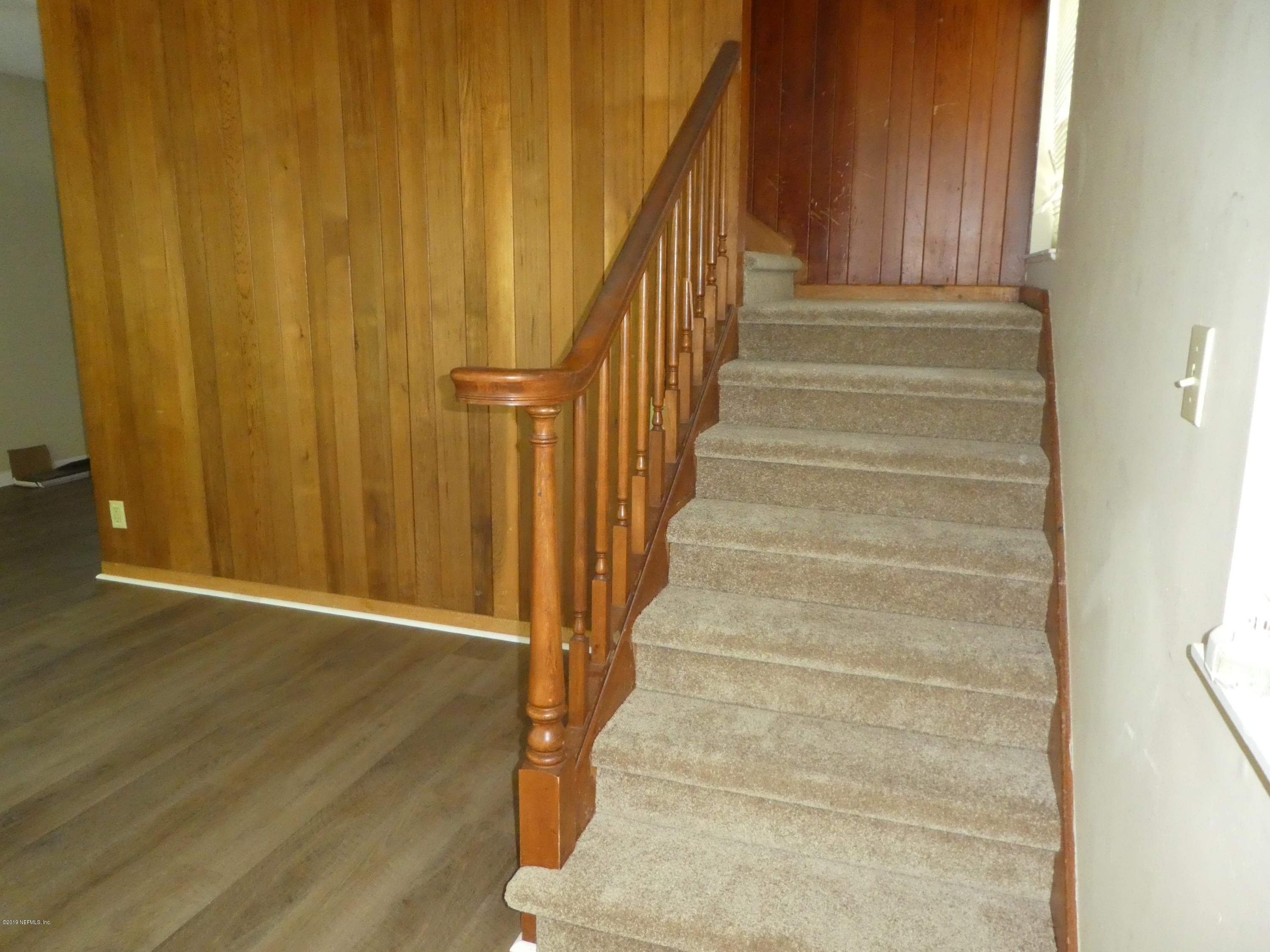 1687 Glendale Road Jacksonville, FL 32216 - Photo 10 of 16 Staircase