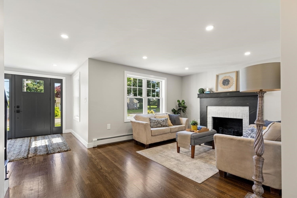 71 Converse Street Wakefield, MA 01880 - Photo 10 of 38